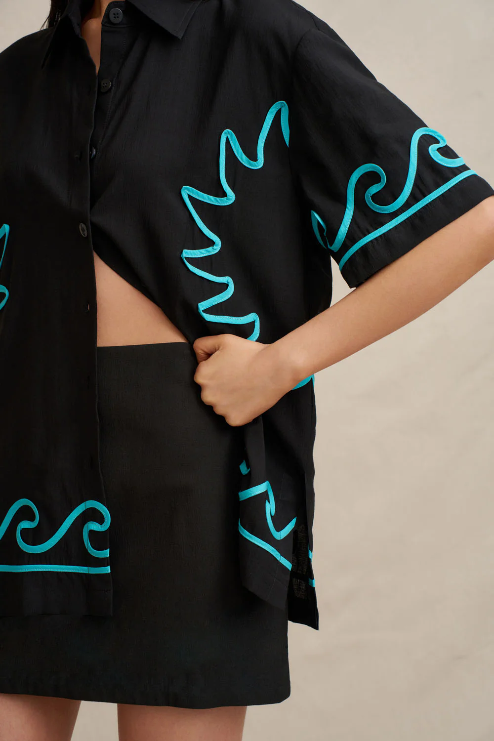 Swell Bind Sun Shirt - Image 6