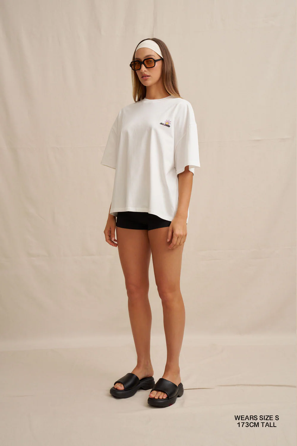 Unisex Daisy Compact Tee - Image 9